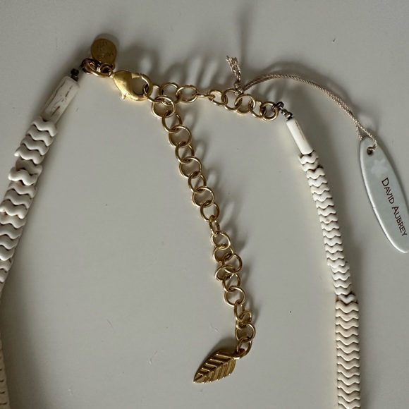 David Aubrey Brass statement necklace - Picture 2 of 7